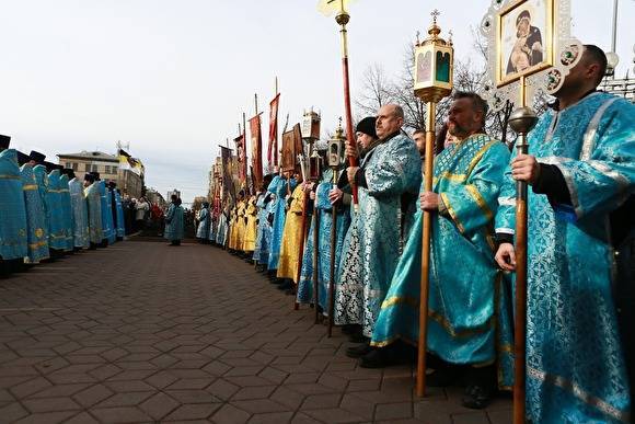 Священники объехали Санкт-Петербург с иконой для избавления от «морового поветрия»