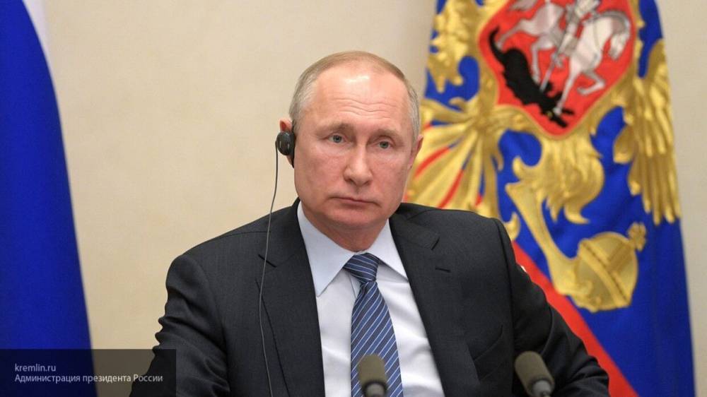 Путин поручил подготовить поправки к указу о "кредитных каникулах" к 20 апреля