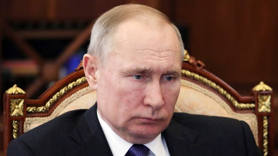 Путин поручил на полгода отсрочить выплату налогов для предпринимателей