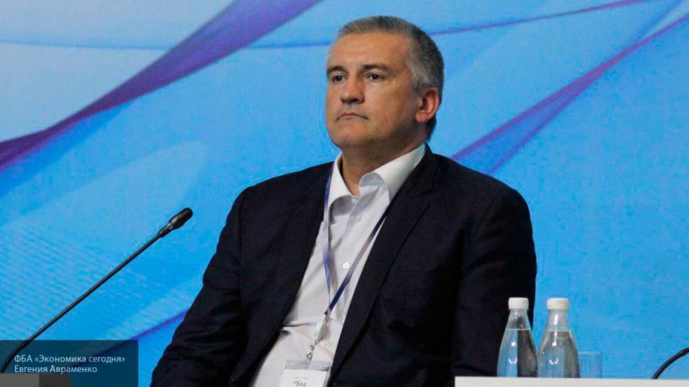 Аксенов запретил продажу разливного алкоголя в Крыму