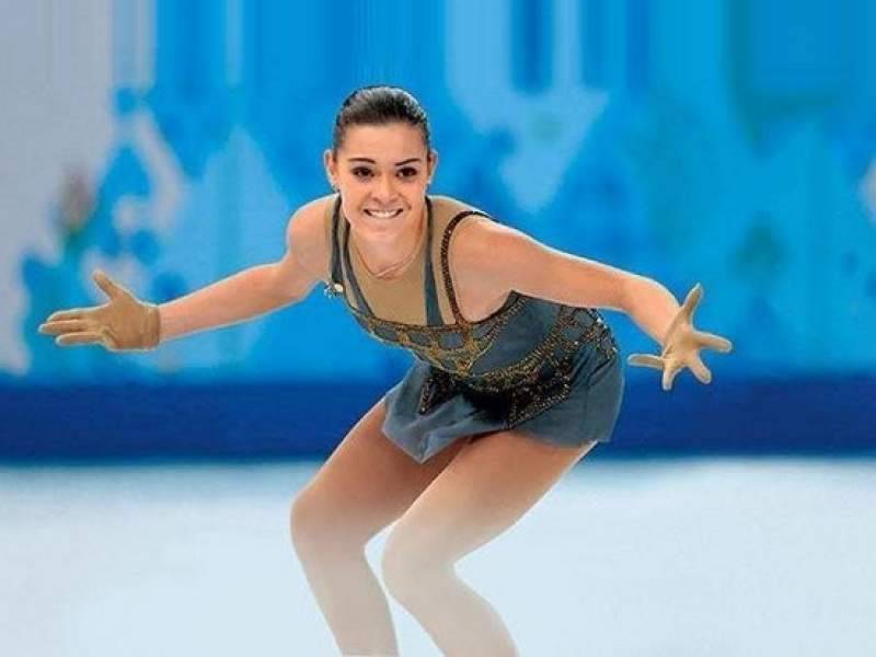 Олимпийская чемпионка Аделина Сотникова выходила на лед под угрозой полного паралича