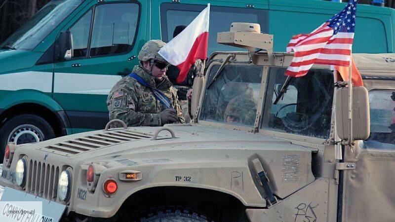 Политолог Брюс Ганьон: США готовят польских лакеев на убой в войне против России
