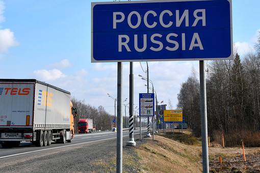 «Временно ограничить движение»: Россия закрывает все границы