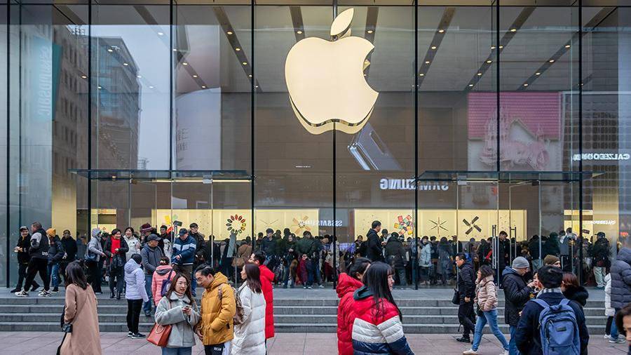 Apple заплатит до $500 млн владельцам старых iPhone из-за обновления ПО