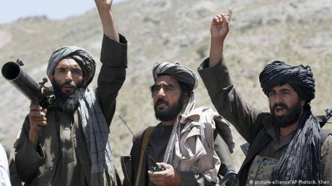 В Афганистане талибы возобновили атаки на правительственные войска