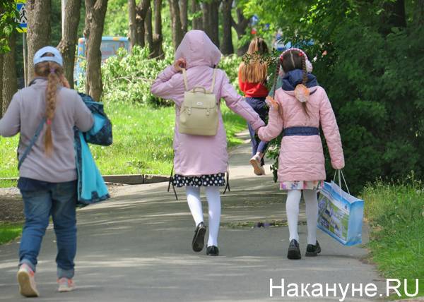 В Екатеринбурге мать пыталась устроить дочь-первоклассницу в гимназию по фиктивной прописке