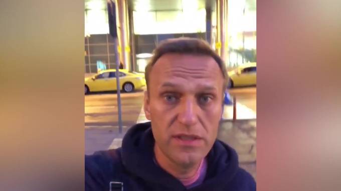 Семьям Навального и Жданова заблокировали банковские счета