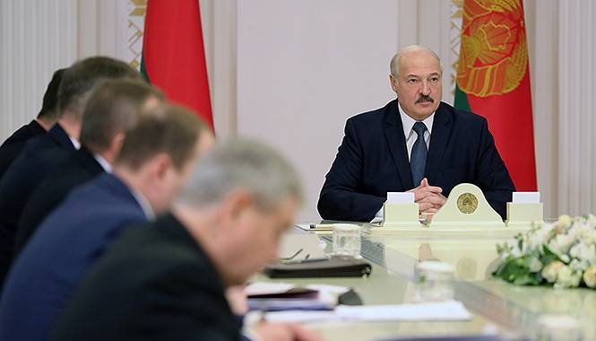 Лукашенко продолжает блефовать: На помощь призвана Украина и Прибалтика