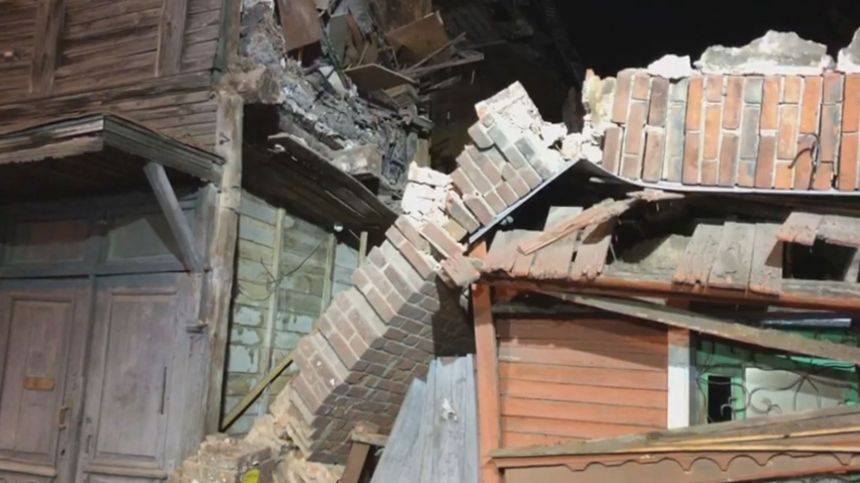 Видео разрушений жилого дома в Самаре в результате хлопка газа