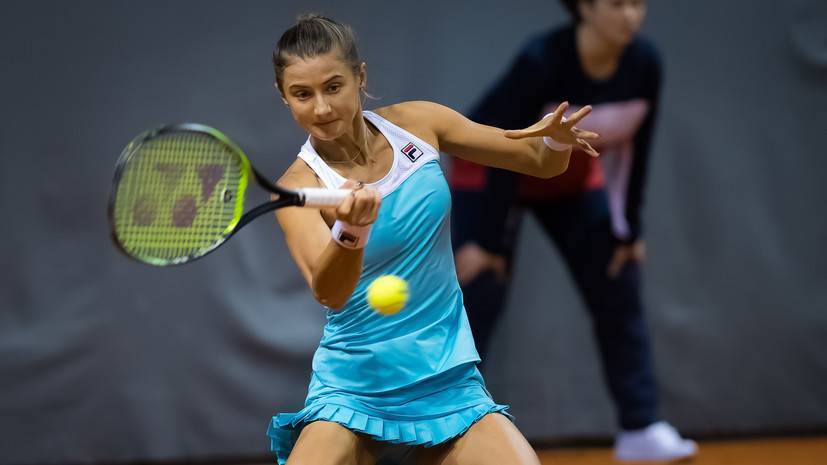 Россиянка Флинк прекратила борьбу на турнире WTA в Монтеррее