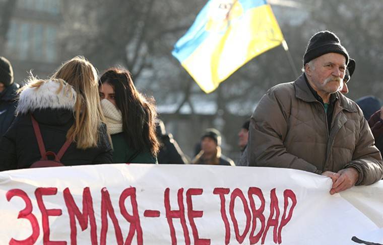 Тимошенко рассказала, как украинцев втянут в «аферу века»