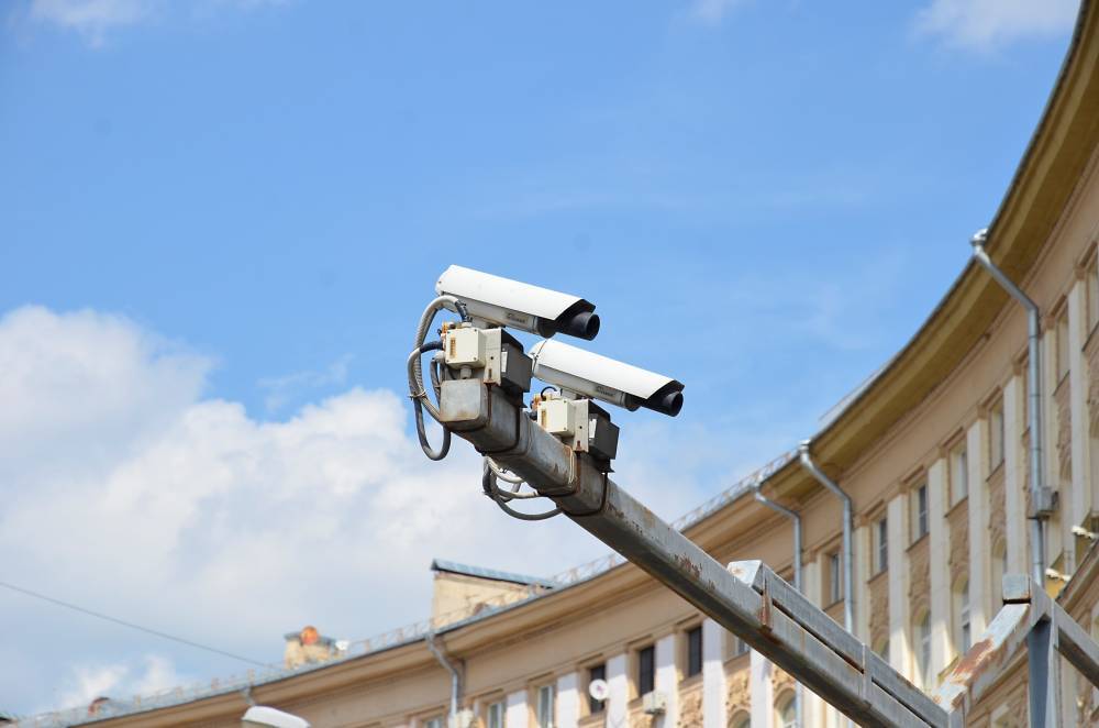 Видеокамеру для обмена данными с беспилотным автомобилем установили в Москве