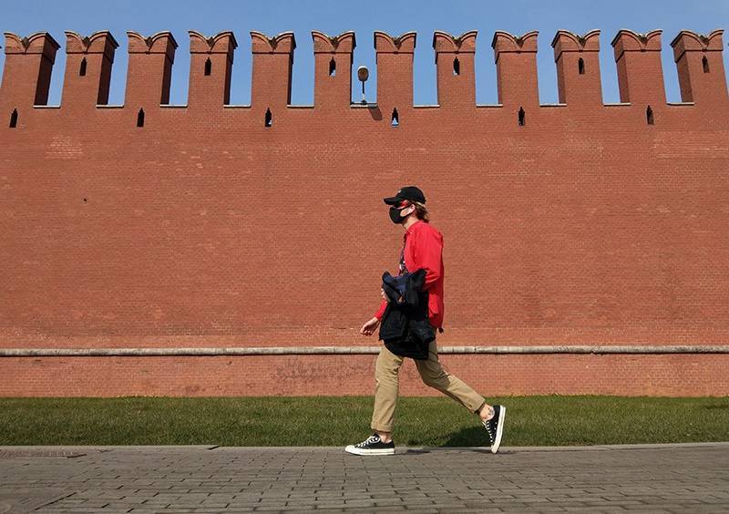Кремль одобрил введение режима самоизоляции в Москве