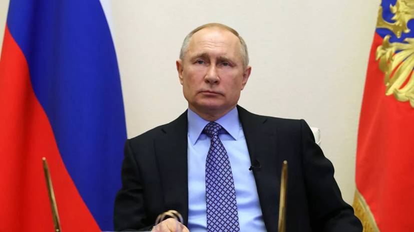 Путин призвал не допускать очередей в магазинах и аптеках