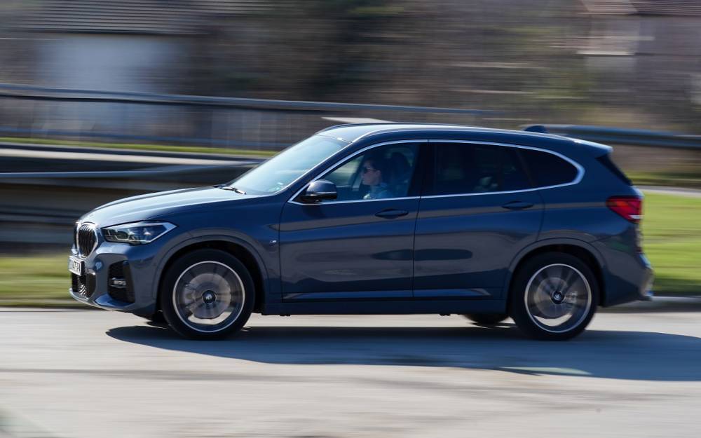 BMW заморозила цены на уже собранные автомобили - zr.ru - Россия