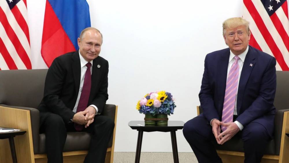 Трамп намерен обсудить с Путиным борьбу с коронавирусом и цены на нефть