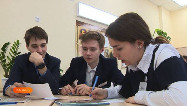 Более 2 тысяч школьников Казани не могут учиться дистанционно