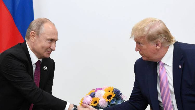 Путин и Трамп поговорили о нефте и вирусе