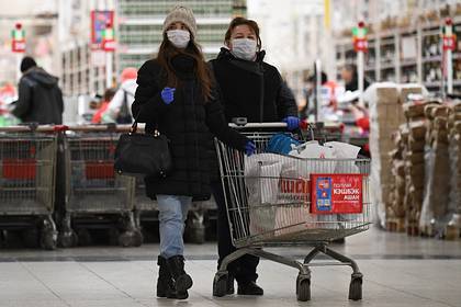 Российские магазины перестанут принимать наличные из-за коронавируса