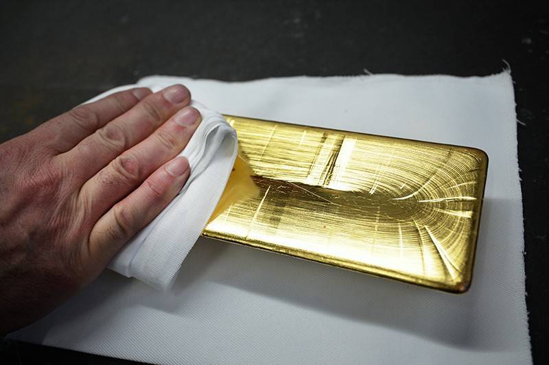 Центробанк приостанавливает покупку золота