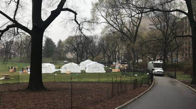 В Центральном парке Нью-Йорка разворачивают полевой госпиталь для больных коронавирусом