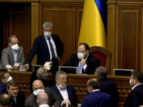В Верховной раде Украины приняли закон о рынке земли