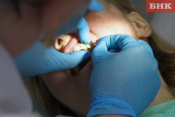 Стоматолог рассказала, обязательно ли вставлять имплантат вместо удаленного зуба