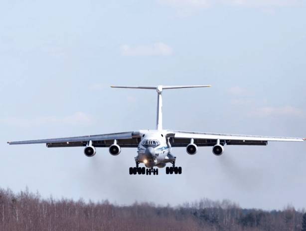 Российский самолет с гуманитарной помощью приземлился в США