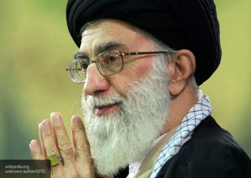 Twitter заблокировал аккаунты 80-летнего духовного лидера Ирана