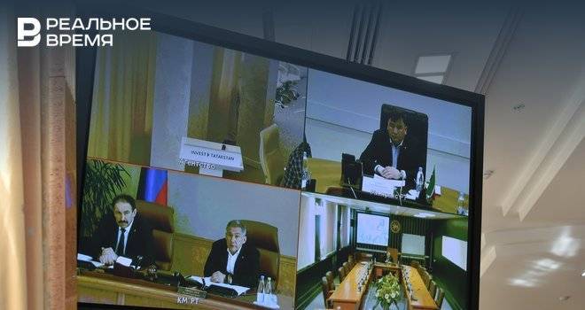 Минниханов провел заседание Инвестсовета Татарстана по видеосвязи