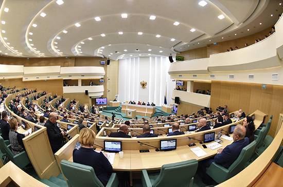 Совет Федерации проведёт 2 апреля внеочередное пленарное заседание