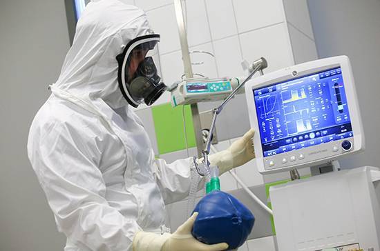 Минпромторгу поручили поставить ФМБА 79 аппаратов искусственной вентиляции лёгких