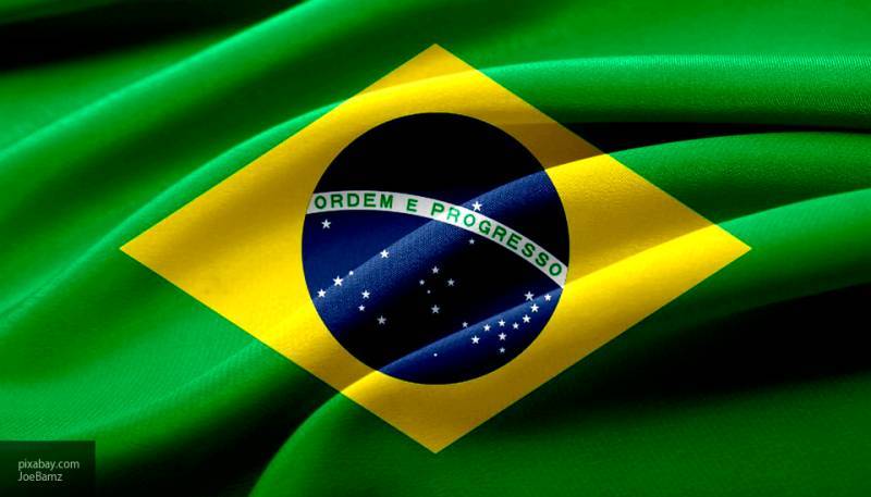 Бразилия потеряла 12 миллиардов долларов из-за оттока капиталов в связи с коронавирусом