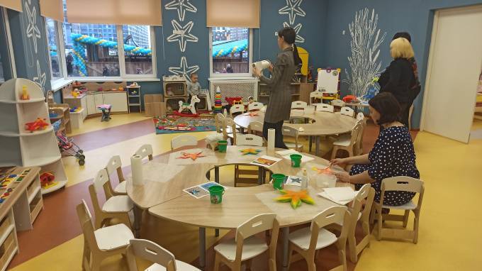В Петербурге продолжают работать 29 детских садов