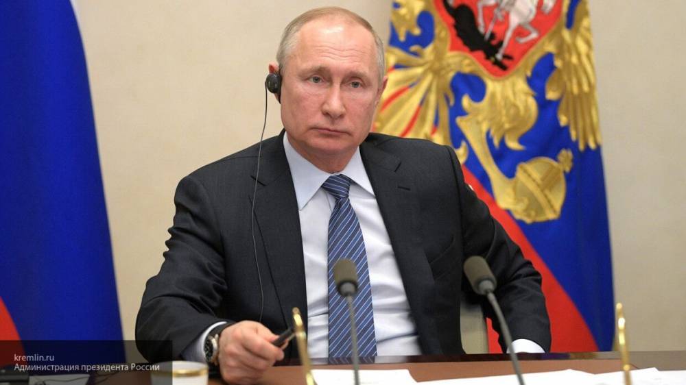 Владимир Путин регулярно сдает анализы на COVID-19