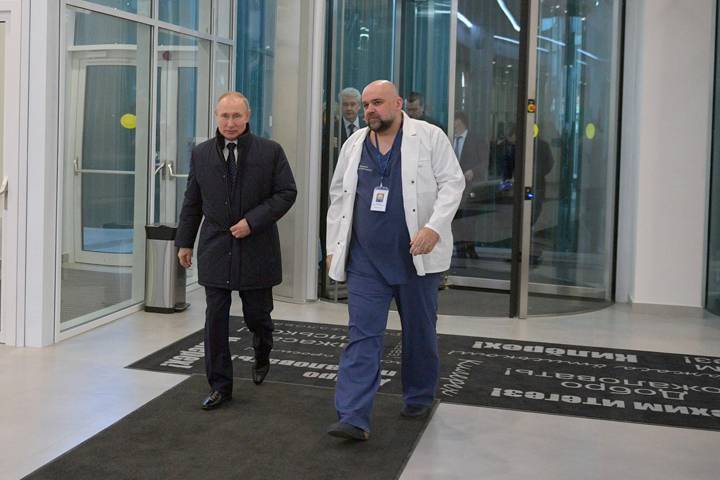 Главврач больницы в Коммунарке Денис Проценко подтвердил заболеваемость коронавирусом