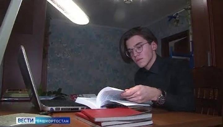 Школьники Башкортостана начнут учиться 6 апреля. Первый урок проведет Радий Хабиров