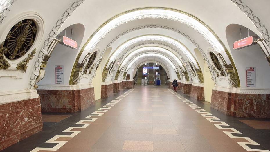 В Петербурге ограничат работу метро из-за коронавируса