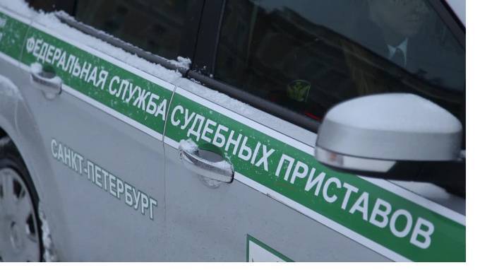 С петербургской строительной компании взыскали 197 тысяч рублей автомобильных штрафов