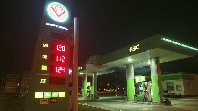 Белорусский бензин в России может продаваться дешевле российского