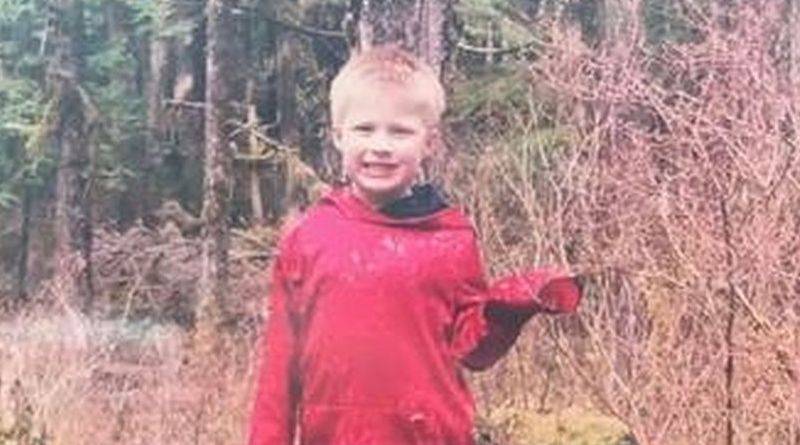 Мать оставила в лесу 5-летнего сына, когда они заблудились. Тело мальчика нашли спустя три дня