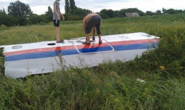 Нидерланды собирались перебросить войска на место крушения MH17