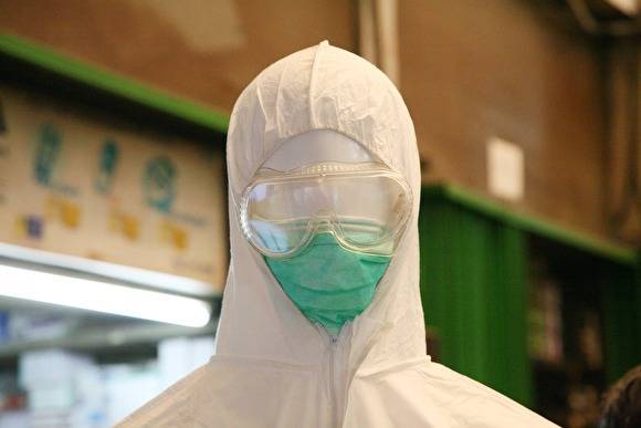 Мишустин ввел временный запрет на экспорт медицинских масок из России