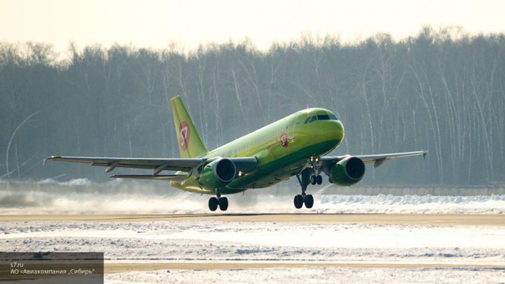 Boeing 737-800 вернулся в Новосибирск из-за технической неисправности