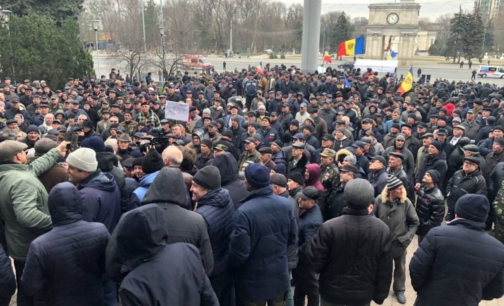 Молдова: Шакалов выпустили из клетки