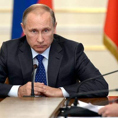 Путин связал стагнацию доходов россиян с резким падением цен на энергоносители