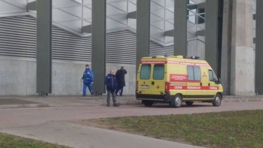 Петербурженку, которая отказалась от коронавирусного карантина, отпустили домой из «Пулково»