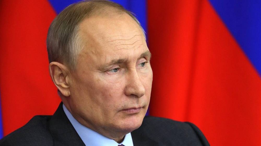 Путин в среду проведет закрытое совещание с членами правительства
