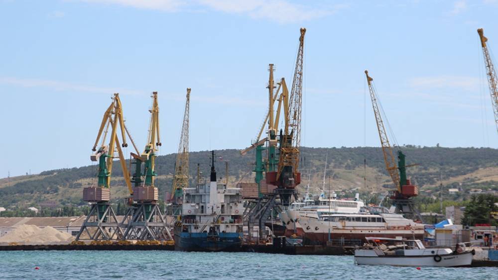 Бывший украинский чиновник предложил запретить судоходство у берегов Крыма