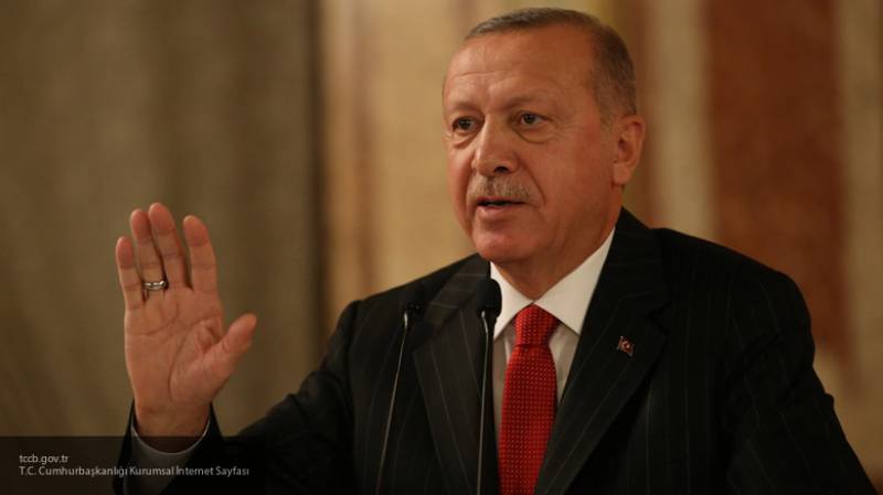 Эрдоган запросил у Трампа поддержку боеприпасами в связи с турецкой операцией в Идлибе